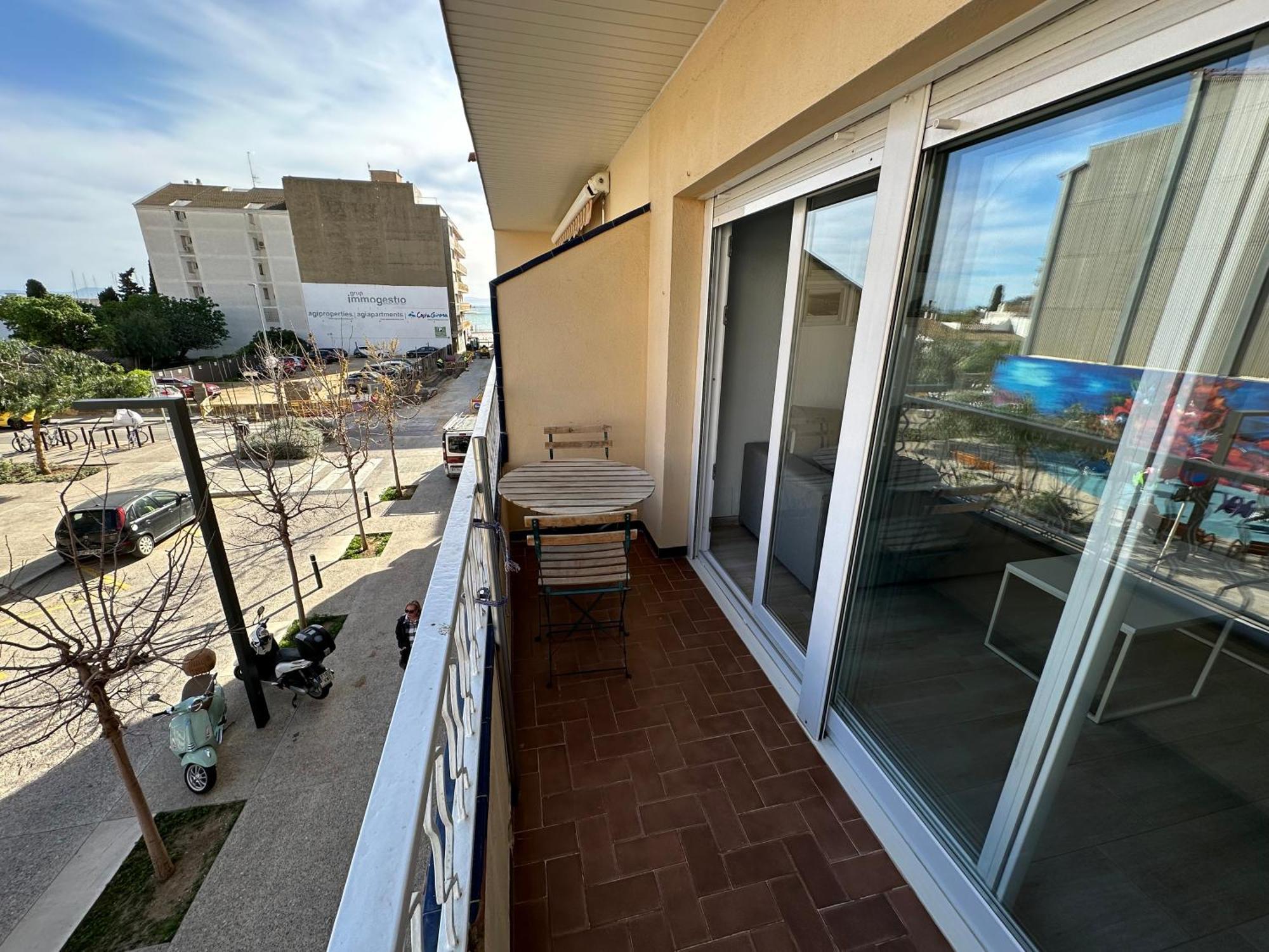 Agi Llotja Plazza Apartment Roses Bagian luar foto